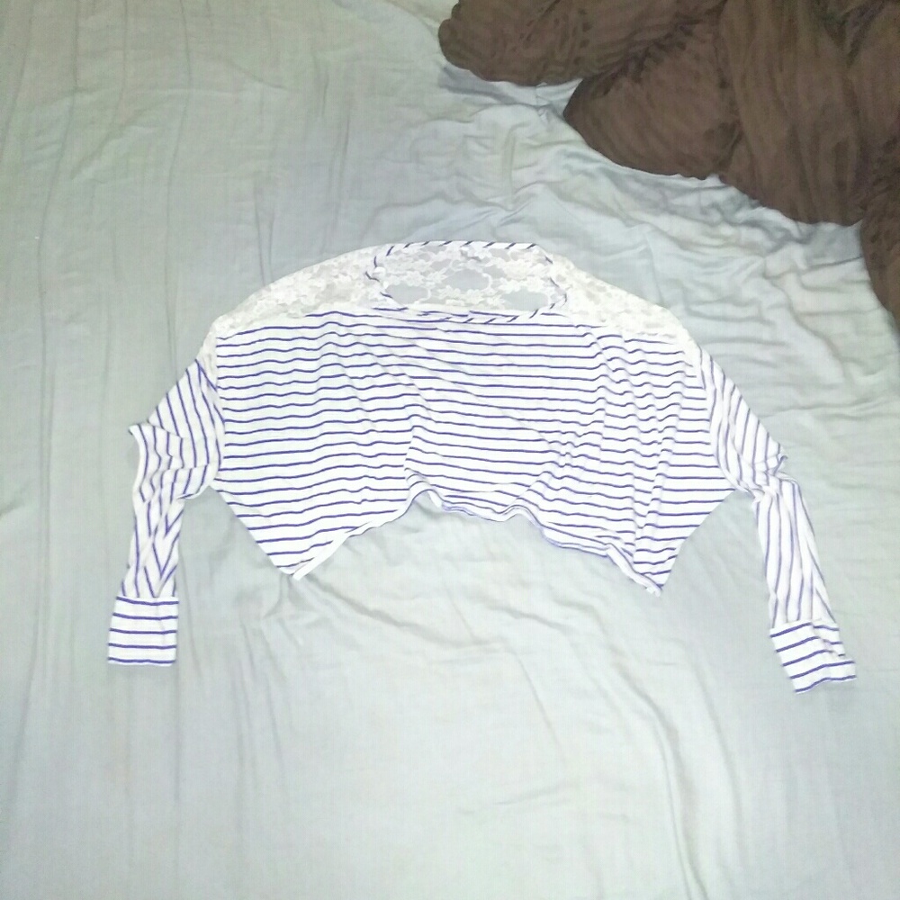 MAX brand crop top size small